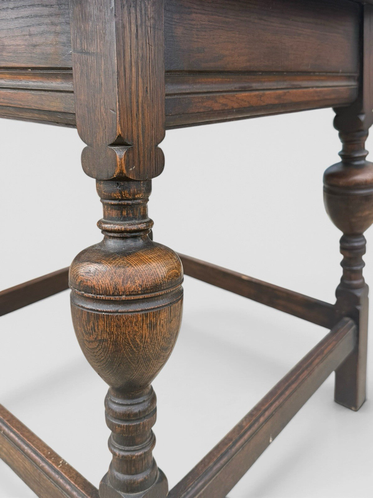 Victorian Oak Side Table Antique Solid Wood Occasional Lamp Table