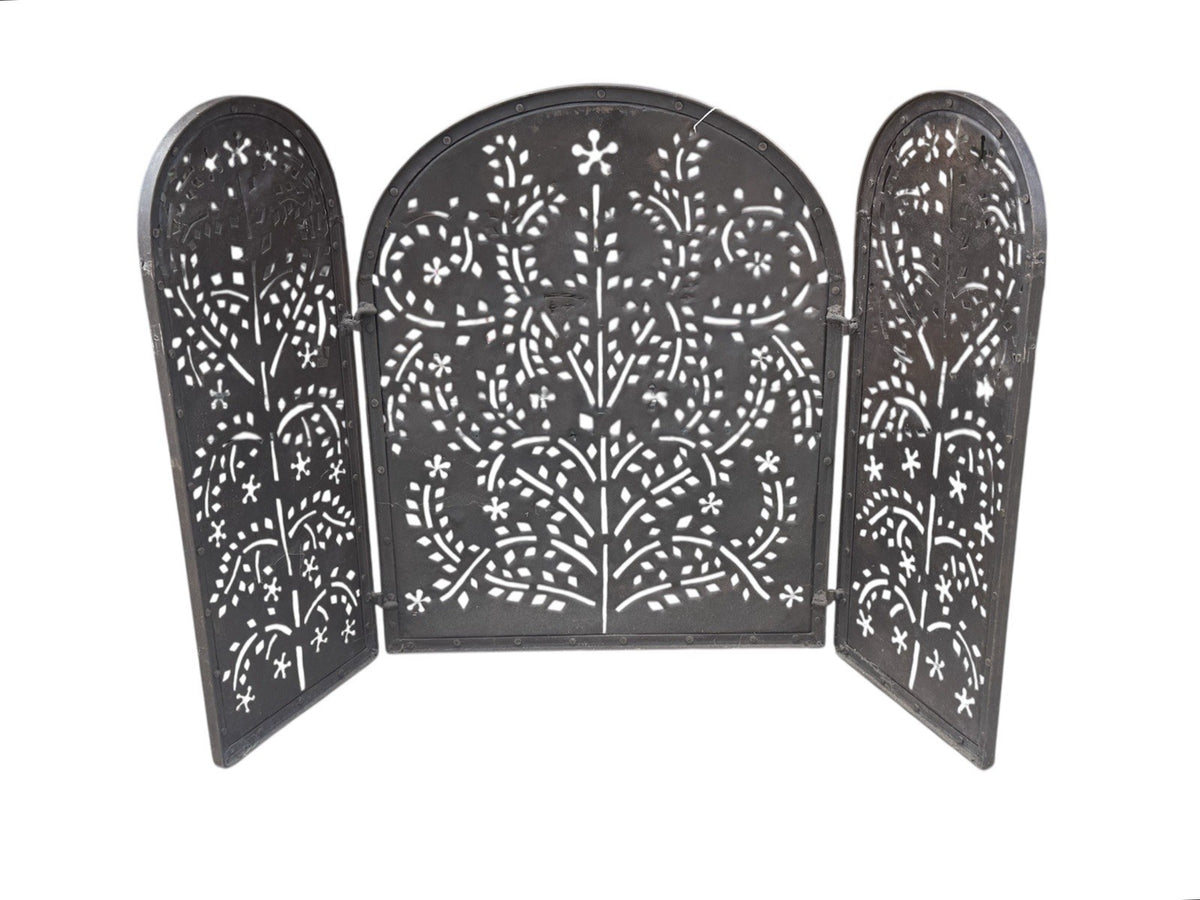 Decorative Cut Iron Antique Fire Guard 